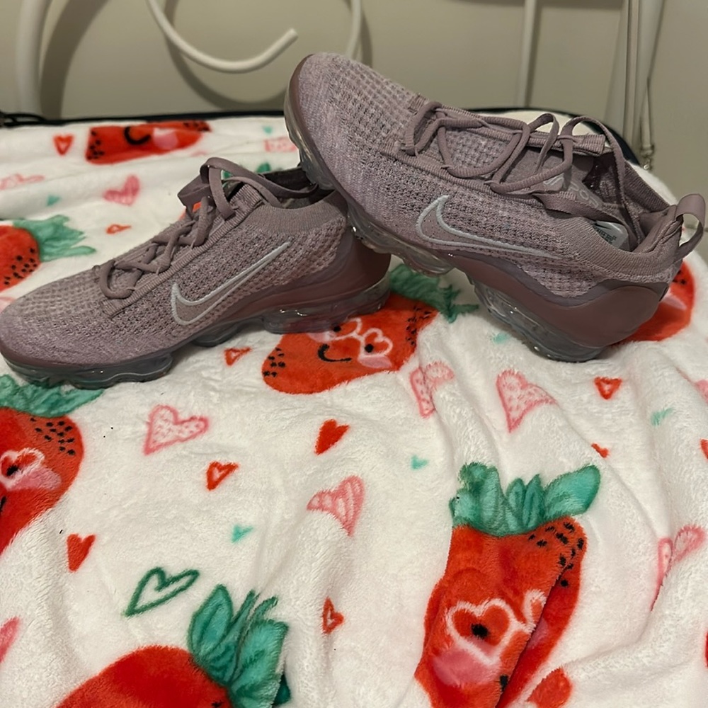 Vapor max’s for sale!